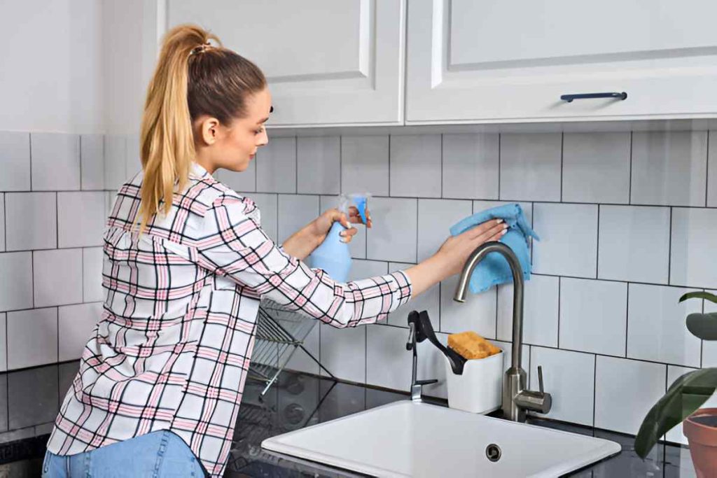 How To Clean The Kitchen Quickly And Easily Complete Guide